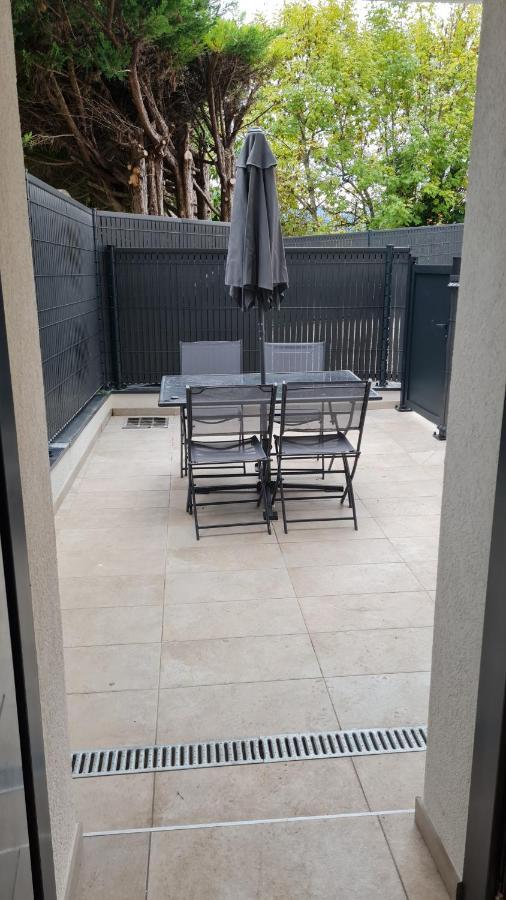Апартаменты Poisy T2 Terrasse Parking 5 Min D'Annecy Экстерьер фото